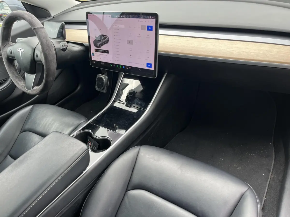 Long Range AWD 75 kWh 358PK AUTOPILOT+PANO