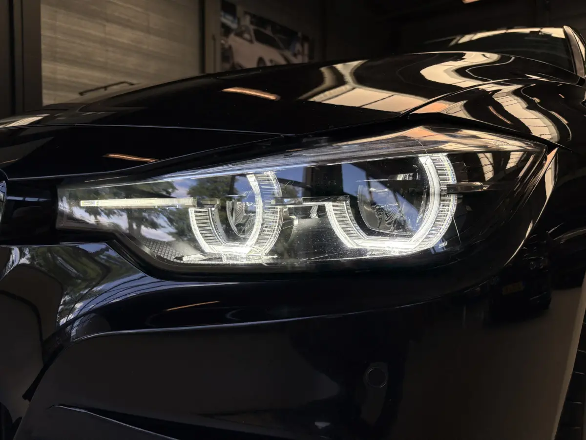 318i Edition M Sport Shadow Executive Cruise, Navi, Schuifdak