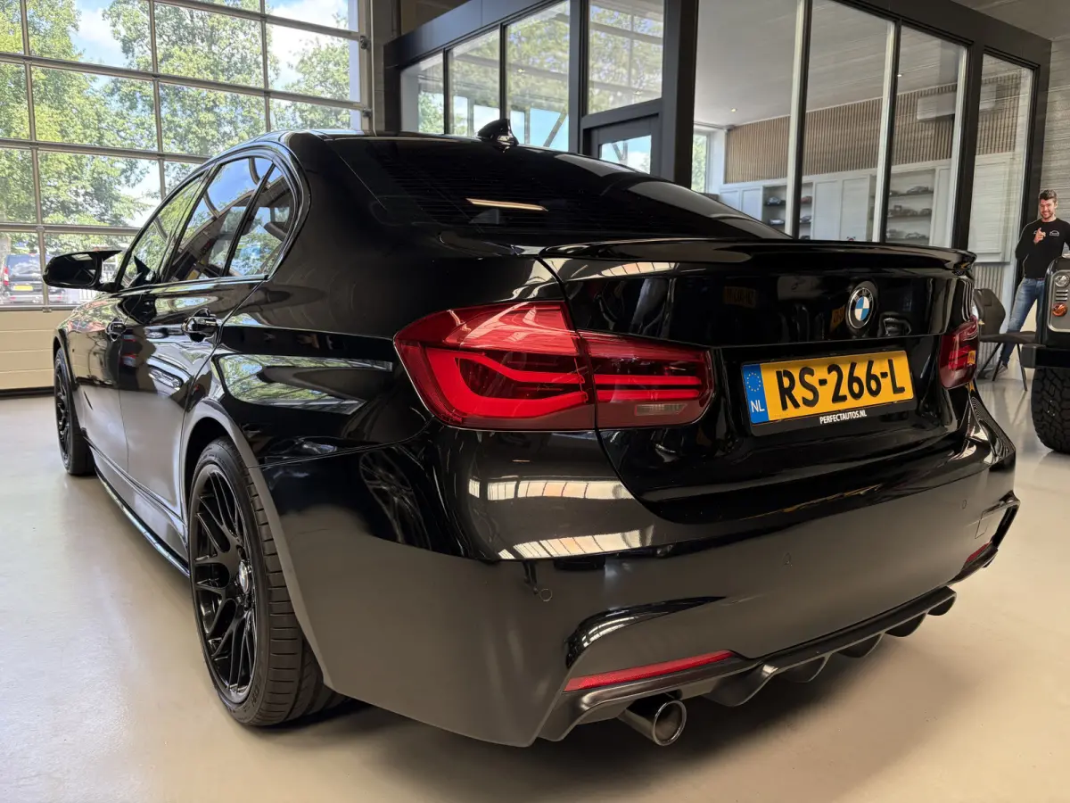 318i Edition M Sport Shadow Executive Cruise, Navi, Schuifdak
