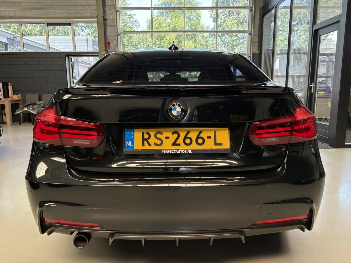 318i Edition M Sport Shadow Executive Cruise, Navi, Schuifdak