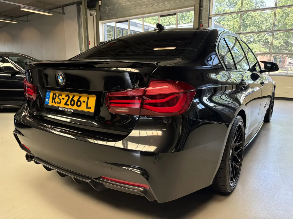 318i Edition M Sport Shadow Executive Cruise, Navi, Schuifdak