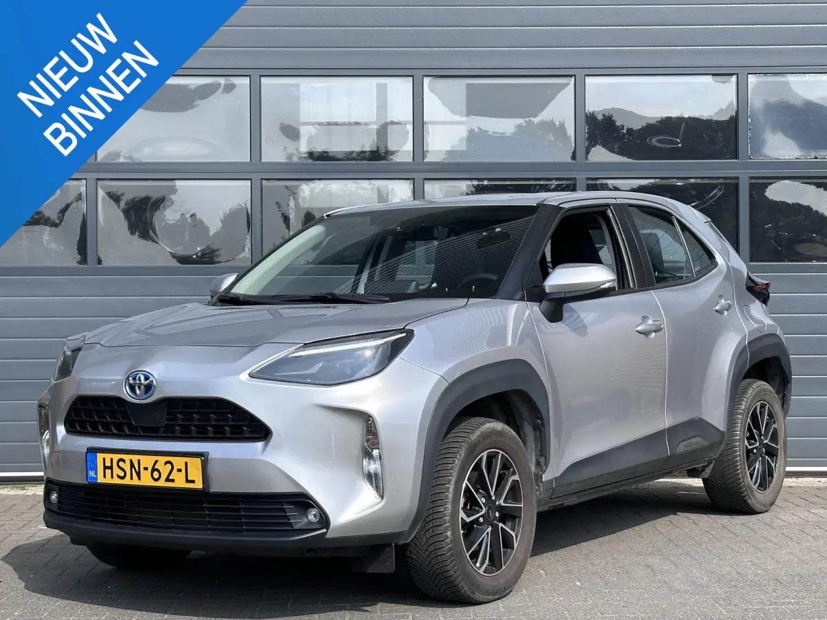 1.5 HYBRID ACTIVE I AUTOMAAT I TREKHAAK I P-CAMERA I APPLE CARPLAY