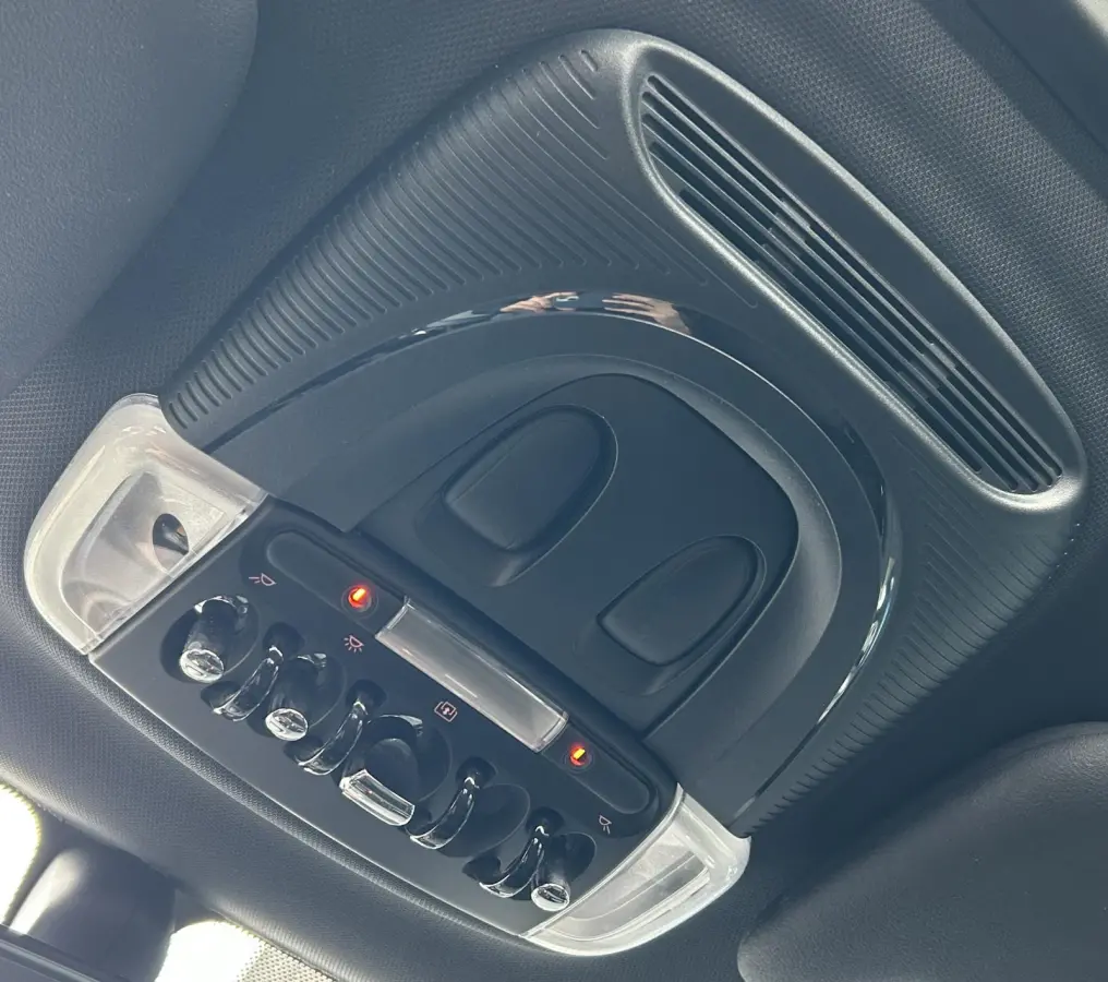 1.5 Cooper Business 136PK | PANO | NAP | Airco | Cruise Control | Lichtmetalen Velgen | Armsteun |