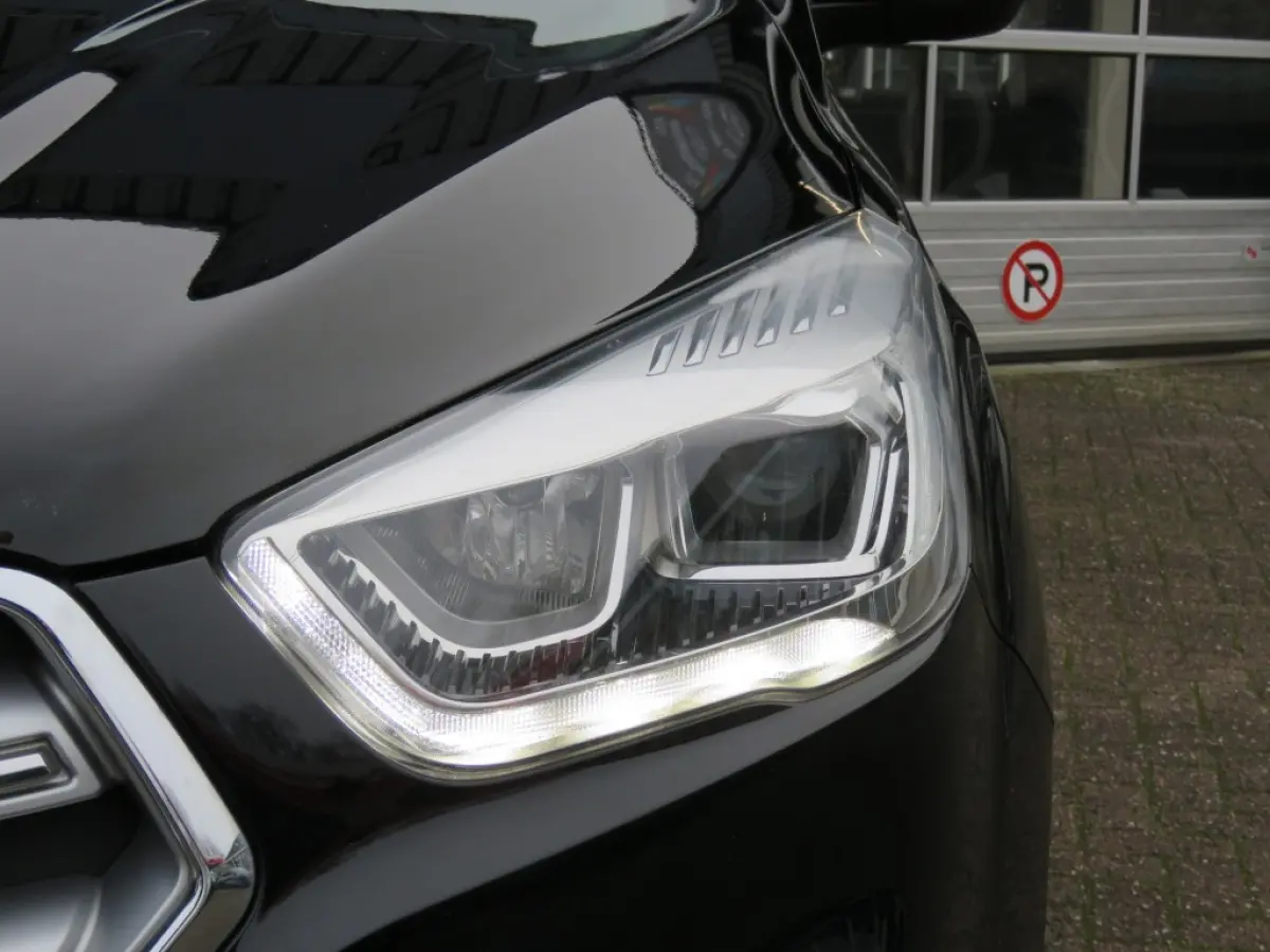 1.5 EcoBoost Trend Ultimate / Navi / Trekhaak / BOVAG garantie