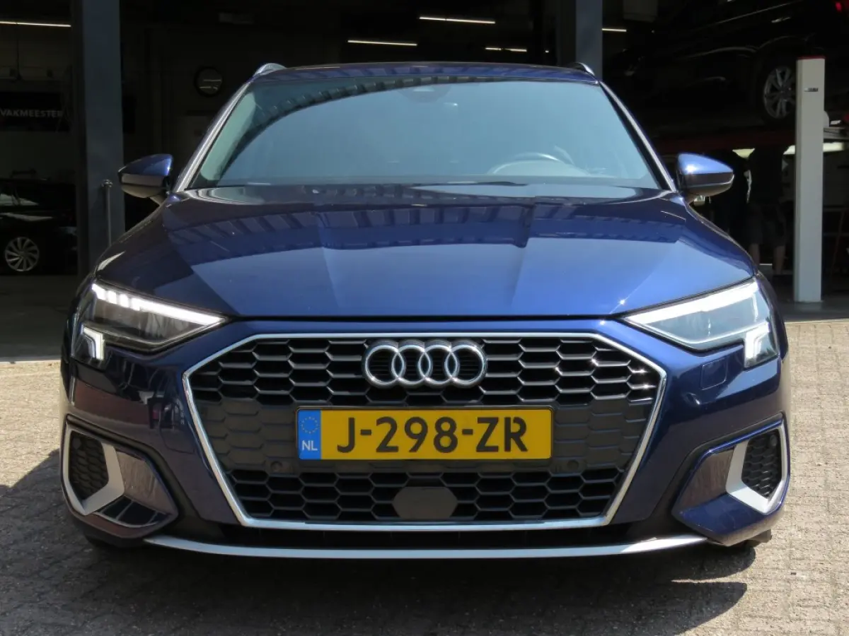 30 TFSI EDITION / Sportstoelen / Matrix led / 18 Inch / BOVAG garantie