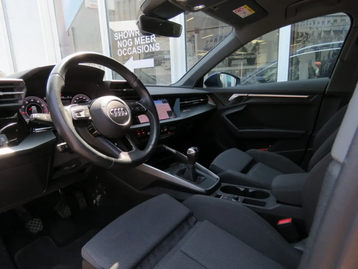 30 TFSI EDITION / Sportstoelen / Matrix led / 18 Inch / BOVAG garantie