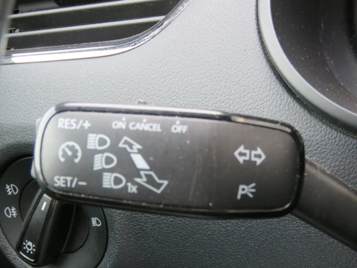 1.0 115pk TSI Greentech Business Edition Plus / Led / Came