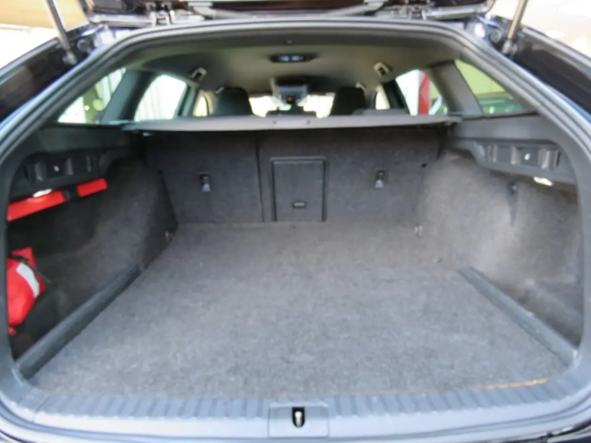 1.4 TSI 204PK IV PHEV SPORTLINE / 19 Inch / Memory Sportstoelen / Zwarte hemel / Stoelverw. / BOVAG garantie