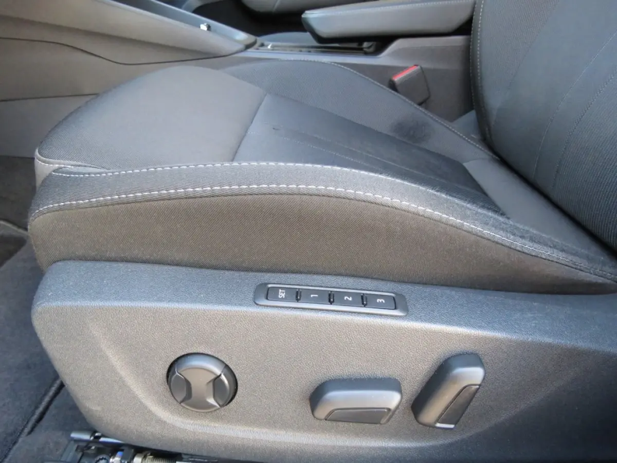 1.4 TSI 204PK IV PHEV SPORTLINE / 19 Inch / Memory Sportstoelen / Zwarte hemel / Stoelverw. / BOVAG garantie