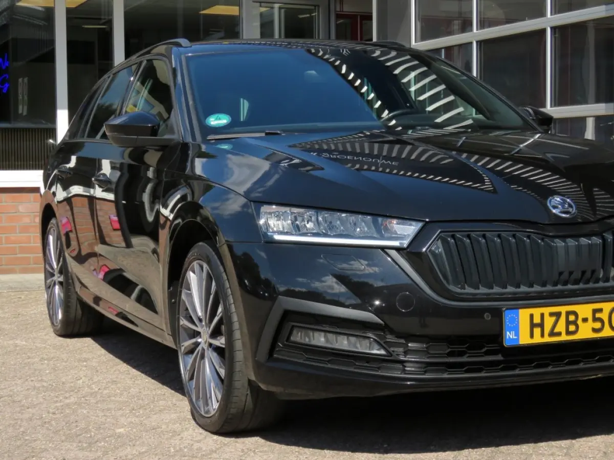 1.4 TSI 204PK IV PHEV SPORTLINE / 19 Inch / Memory Sportstoelen / Zwarte hemel / Stoelverw. / BOVAG garantie