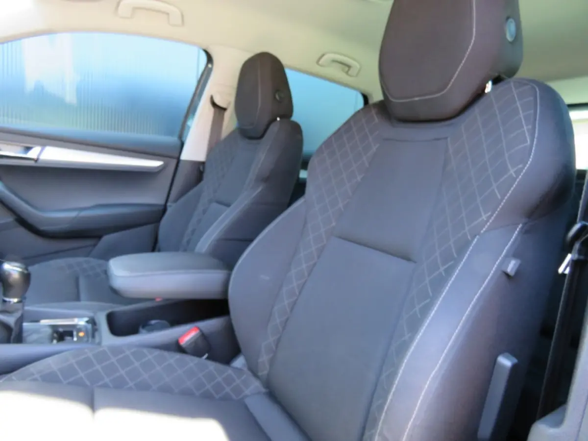 1.0 TSI115pk AMB. BUS. / Camera / Trekhaak / Carplay / BOVAG garantie