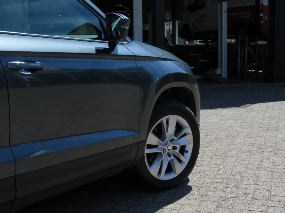 1.0 TSI115pk AMB. BUS. / Camera / Trekhaak / Carplay / BOVAG garantie
