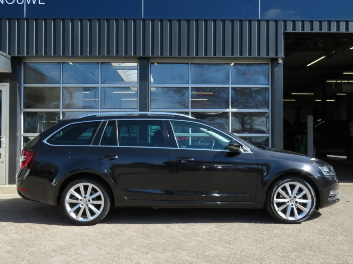 1.0 TSI 115pk DSG-aut. Style / Led / 18 Inch / Navi / Stoelverw. / BOVAG garantie