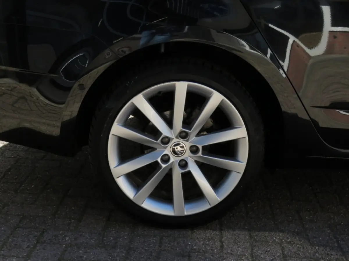 1.0 TSI 115pk DSG-aut. Style / Led / 18 Inch / Navi / Stoelverw. / BOVAG garantie