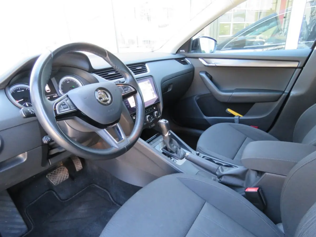 1.0 TSI 115pk DSG-aut. Style / Led / 18 Inch / Navi / Stoelverw. / BOVAG garantie