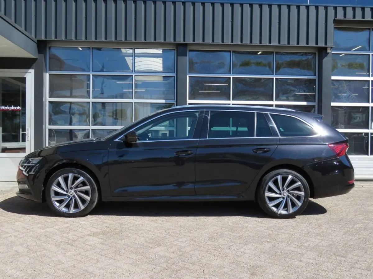 1.4 TSI IV 204pk Business Plus / Camera / Head up / Stuur en stoelverw. / Elec.klep / Memory sportstoel / BOVAG garantie