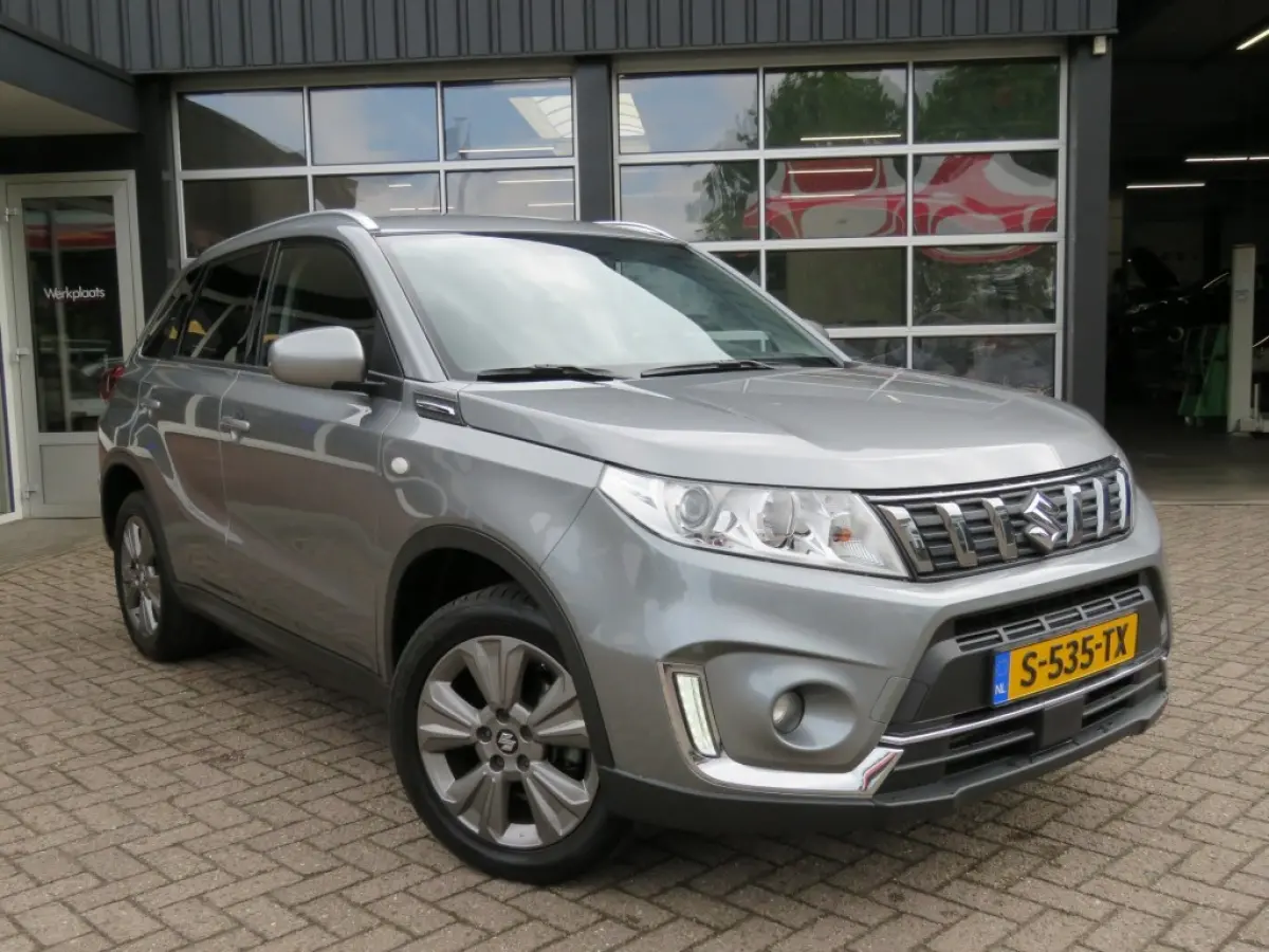1.0 Boosterjet SELECT / Camera / Trekhaak / Navi / Stoelverw. / BOVAG garantie