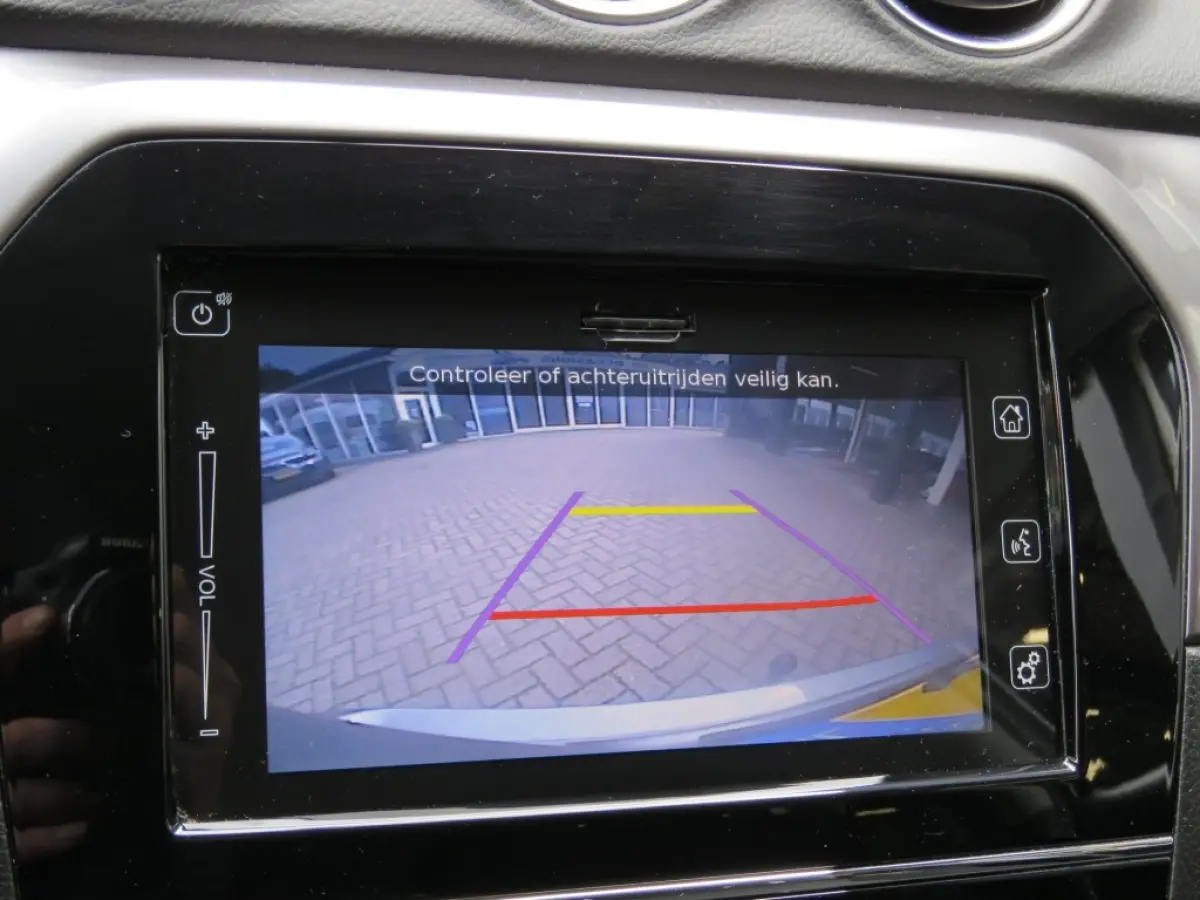 1.0 Boosterjet SELECT / Camera / Trekhaak / Navi / Stoelverw. / BOVAG garantie
