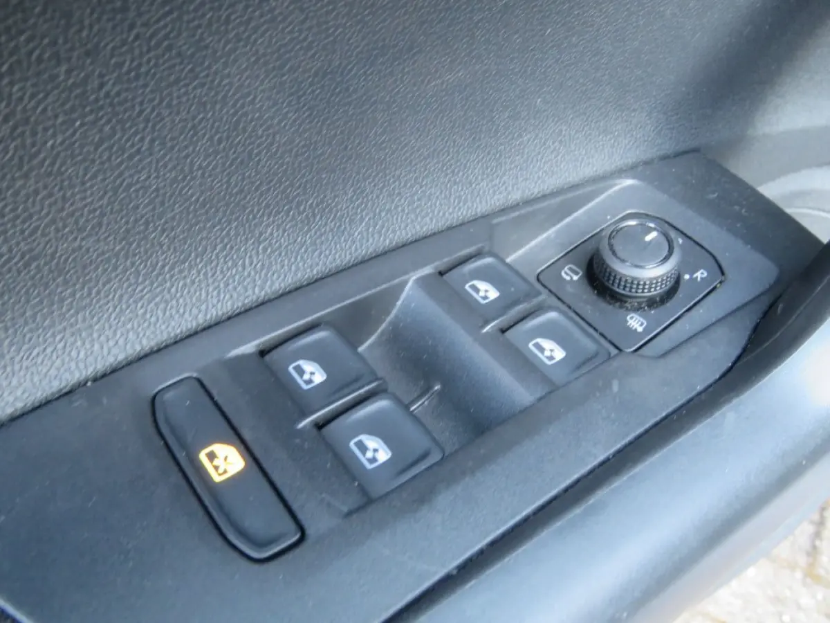 1.0 TSI DSG-aut.COMF.L. BUS. / Navi / Clima / BOVAG garantie