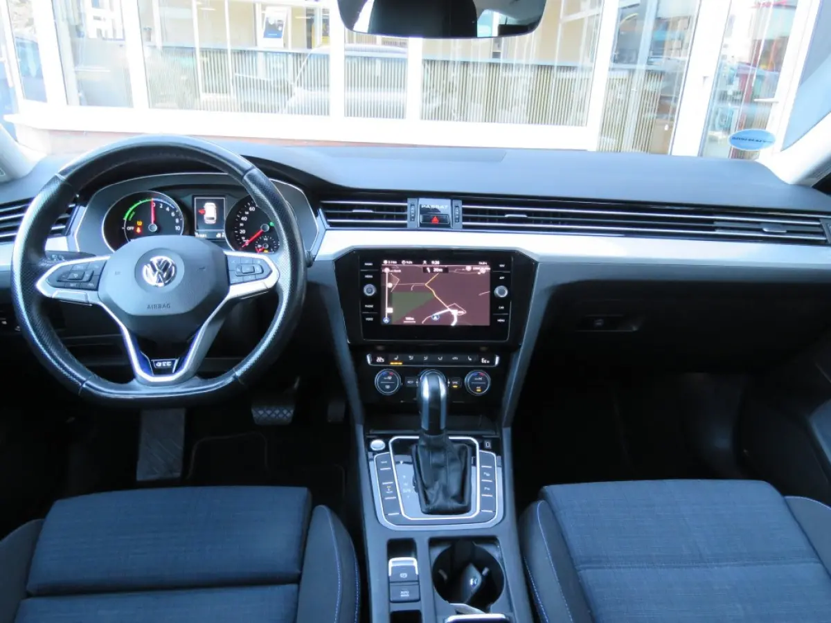 1.4 TSI PHEV GTE BNS / Trekhaak wegklap. / Camera / BOVAG garantie