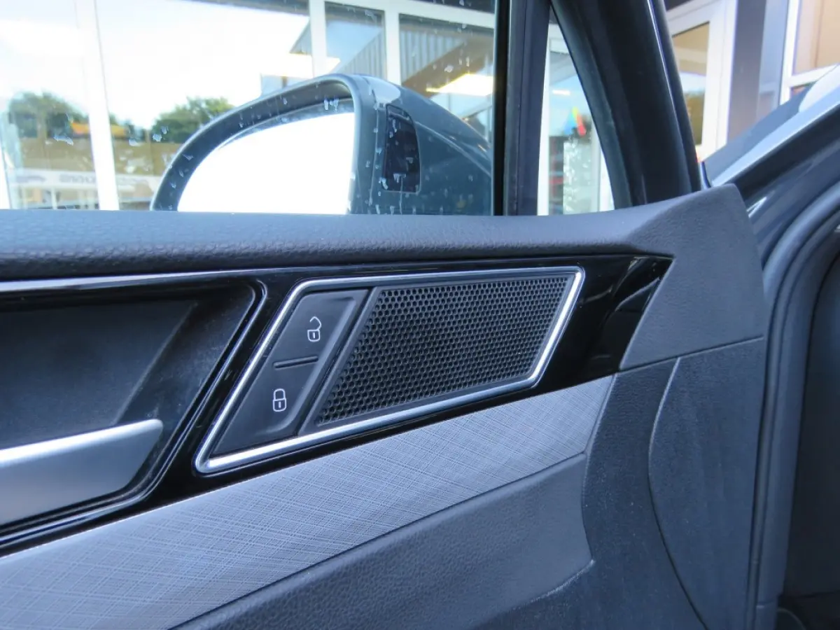 1.4 TSI PHEV GTE BNS / Trekhaak wegklap. / Camera / BOVAG garantie