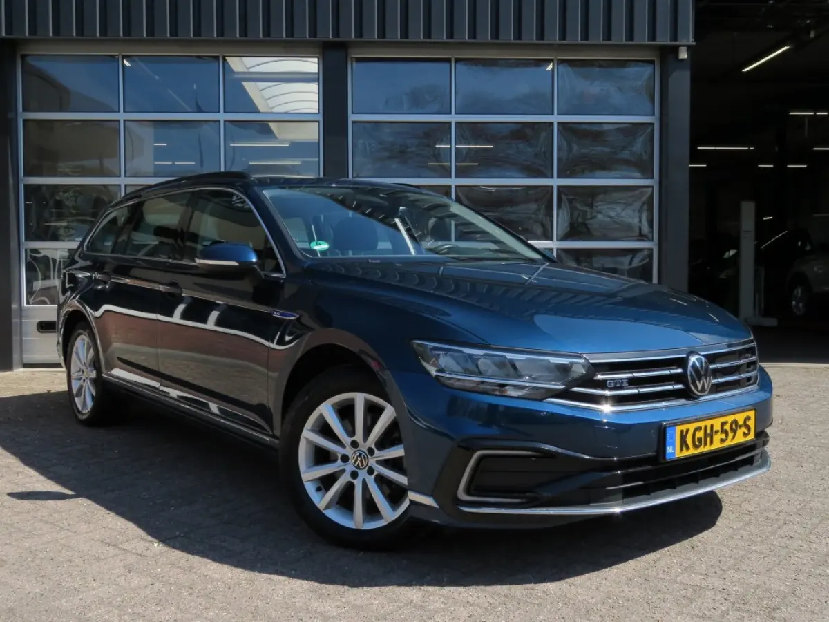 1.4 TSI PHEV GTE BNS / Pano / Wegklap.haak / Stoelverw. / Camera / BOVAG garantie