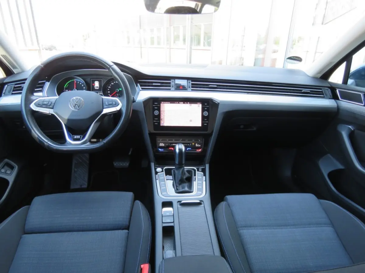 1.4 TSI PHEV GTE BNS / Pano / Wegklap.haak / Stoelverw. / Camera / BOVAG garantie