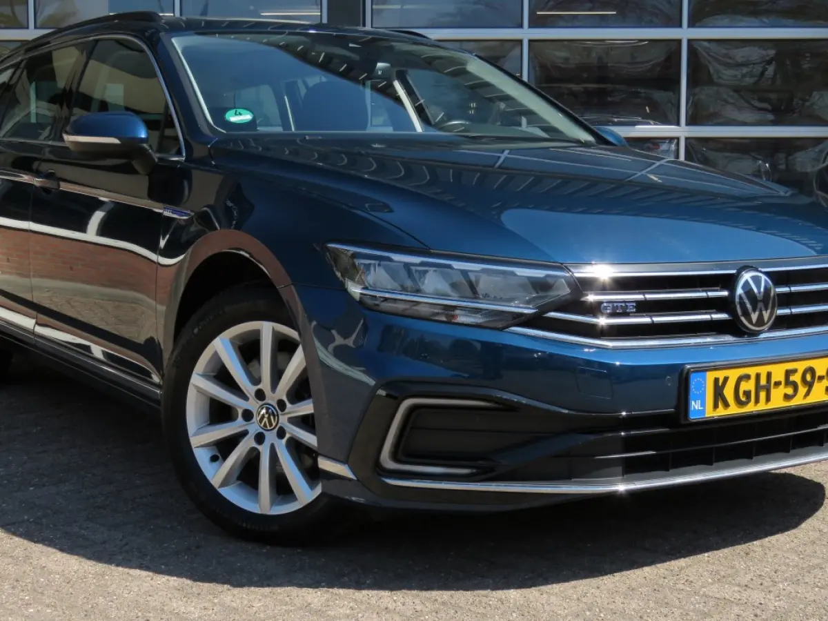 1.4 TSI PHEV GTE BNS / Pano / Wegklap.haak / Stoelverw. / Camera / BOVAG garantie