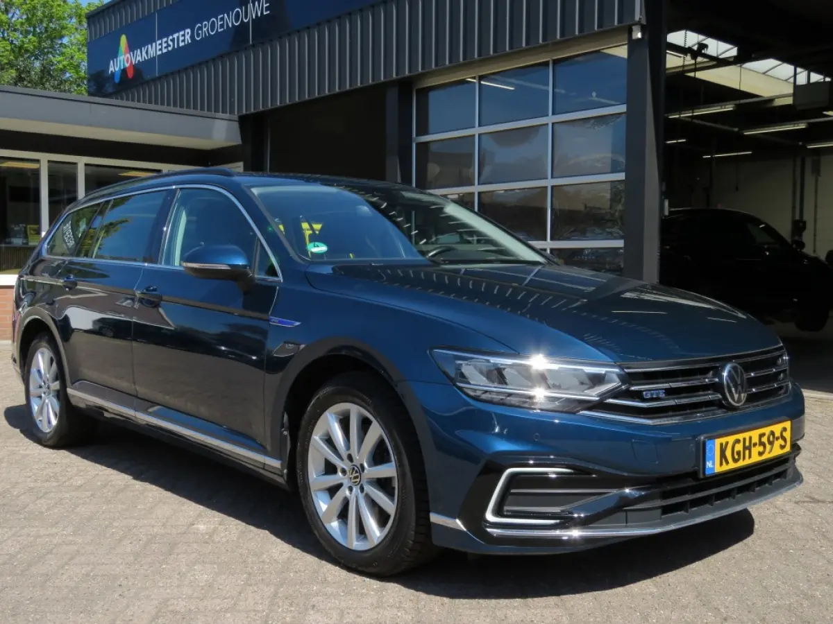 1.4 TSI PHEV GTE BNS / Pano / Wegklap.haak / Stoelverw. / Camera / BOVAG garantie