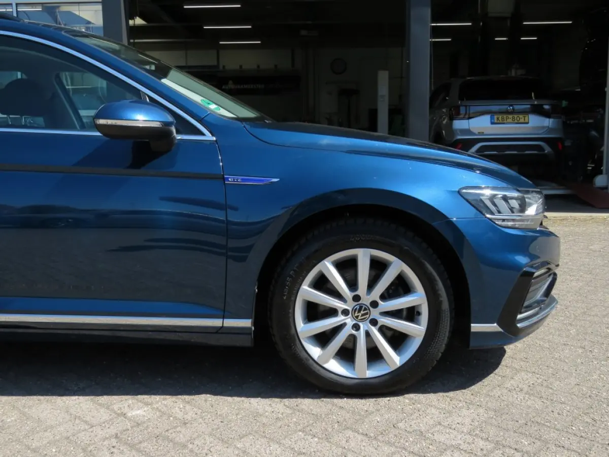 1.4 TSI PHEV GTE BNS / Pano / Wegklap.haak / Stoelverw. / Camera / BOVAG garantie