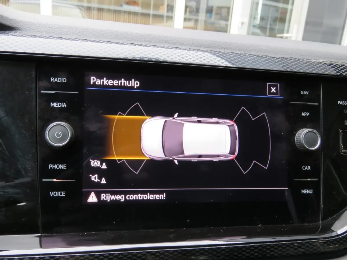 1.0 TSI LIFE BNS / Navi / Stoelverw. / Adap.cruise / Clima / Sportvelgen / BOVAG garantie