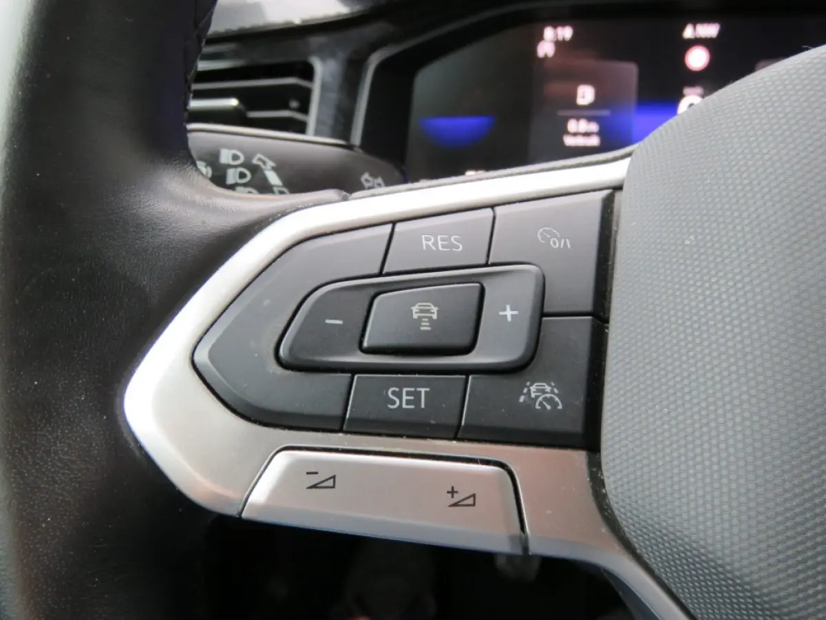 1.0 TSI LIFE BNS / Navi / Stoelverw. / Adap.cruise / Clima / Sportvelgen / BOVAG garantie
