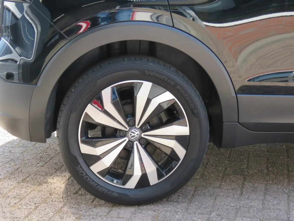1.0 TSI LIFE / 17 Inch / Navi / Adap.cruise / BOVAG garantie