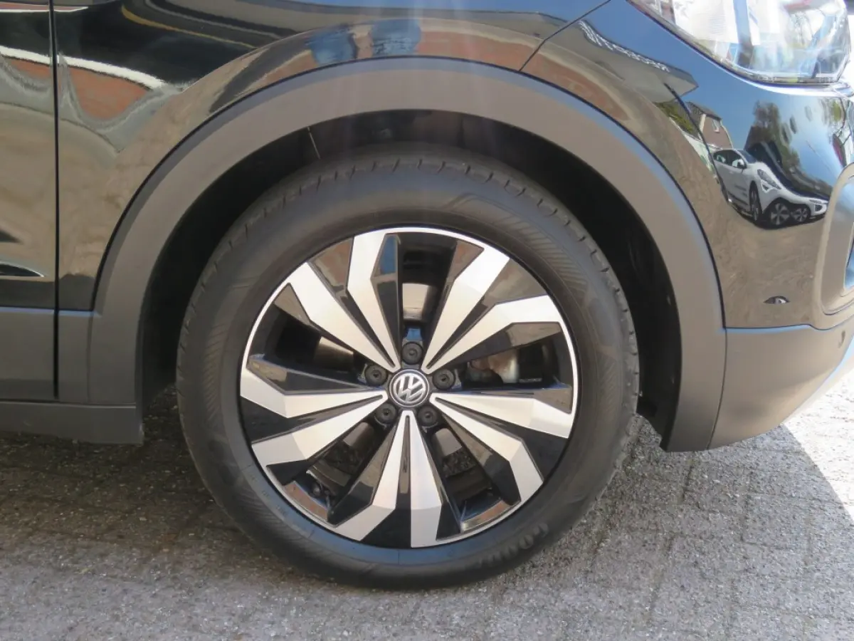 1.0 TSI LIFE / 17 Inch / Navi / Adap.cruise / BOVAG garantie