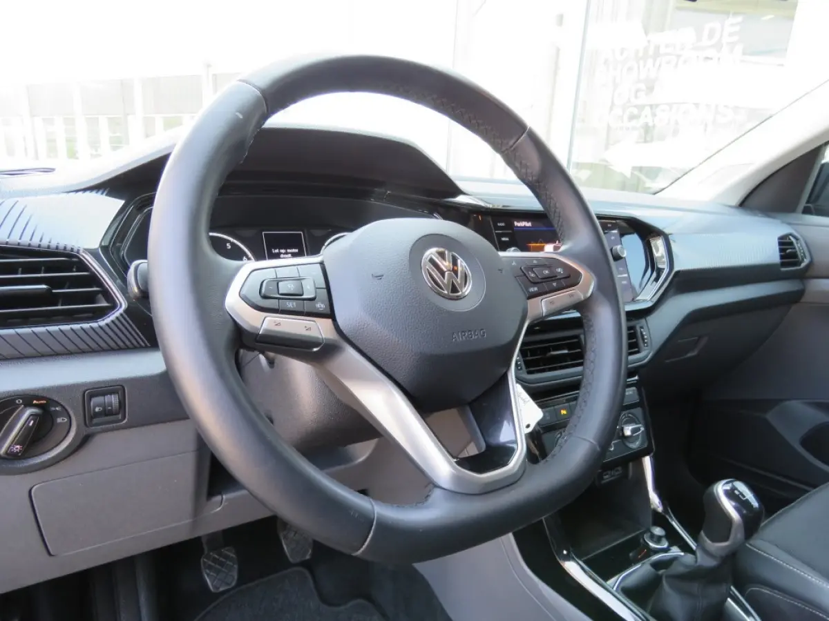 1.0 TSI LIFE / 17 Inch / Navi / Adap.cruise / BOVAG garantie