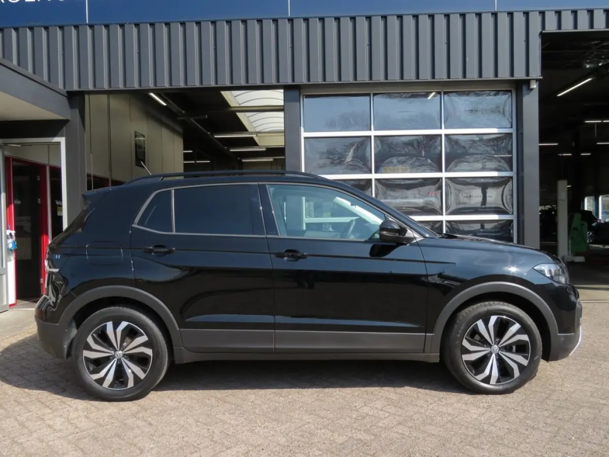 1.0 TSI LIFE / 17 Inch / Navi / Adap.cruise / BOVAG garantie