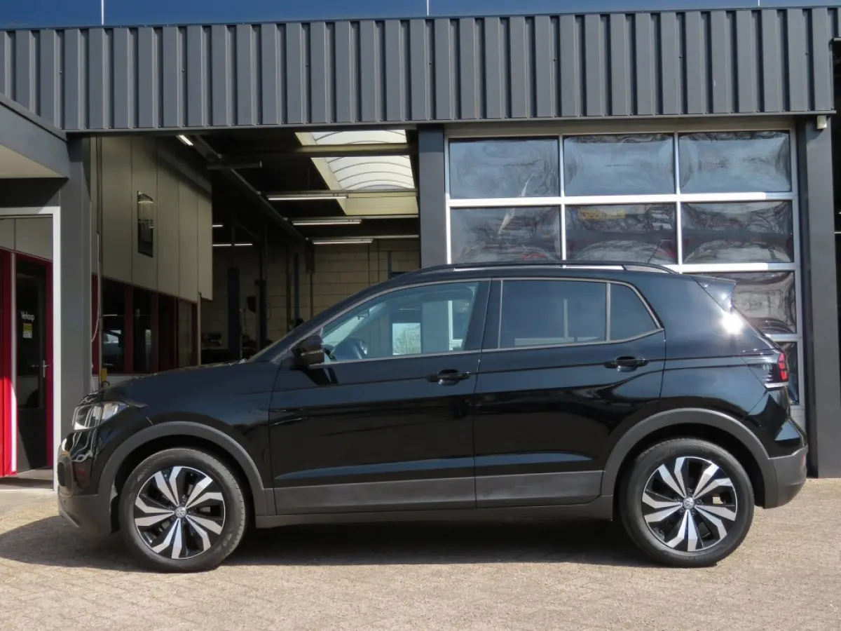 1.0 TSI LIFE / 17 Inch / Navi / Adap.cruise / BOVAG garantie