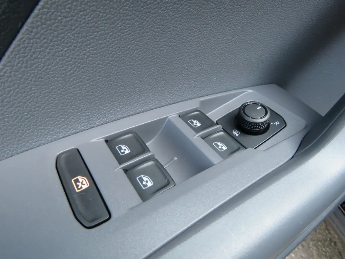 1.0 TSI LIFE / 17 Inch / Navi / Adap.cruise / BOVAG garantie