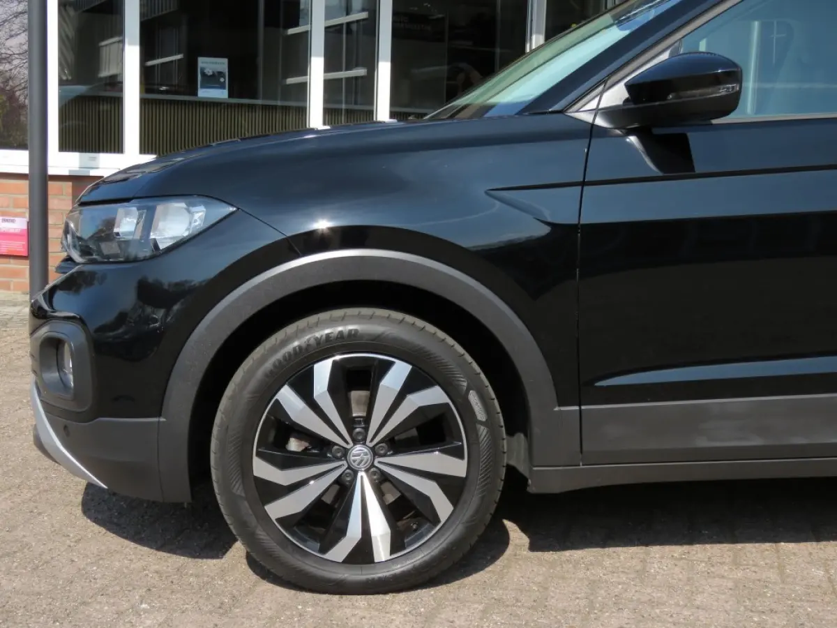 1.0 TSI LIFE / 17 Inch / Navi / Adap.cruise / BOVAG garantie