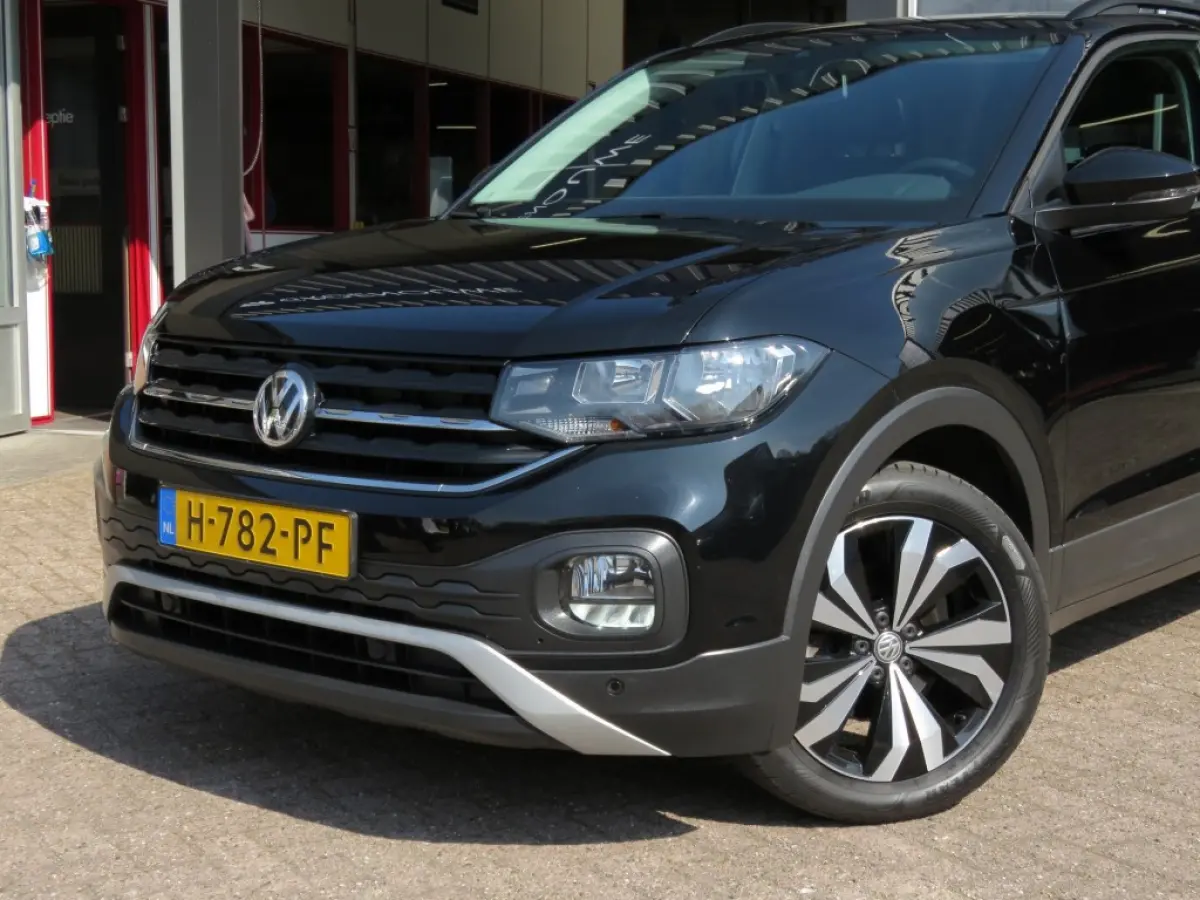 1.0 TSI LIFE / 17 Inch / Navi / Adap.cruise / BOVAG garantie