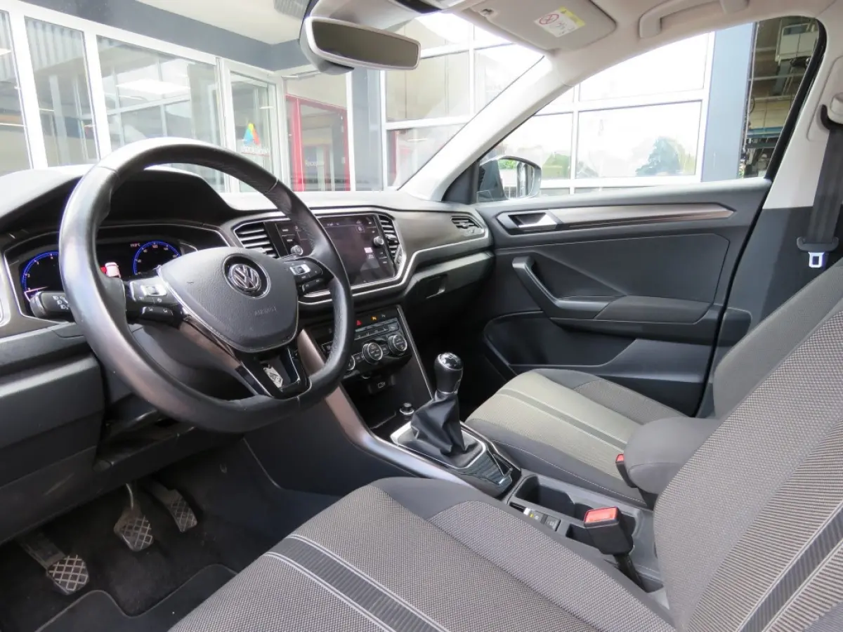 1.0 TSI 115pk STYLE / Digitaal dash. / Led / Elec.achterklep / Camera / 17 Inch / BOVAG garantie