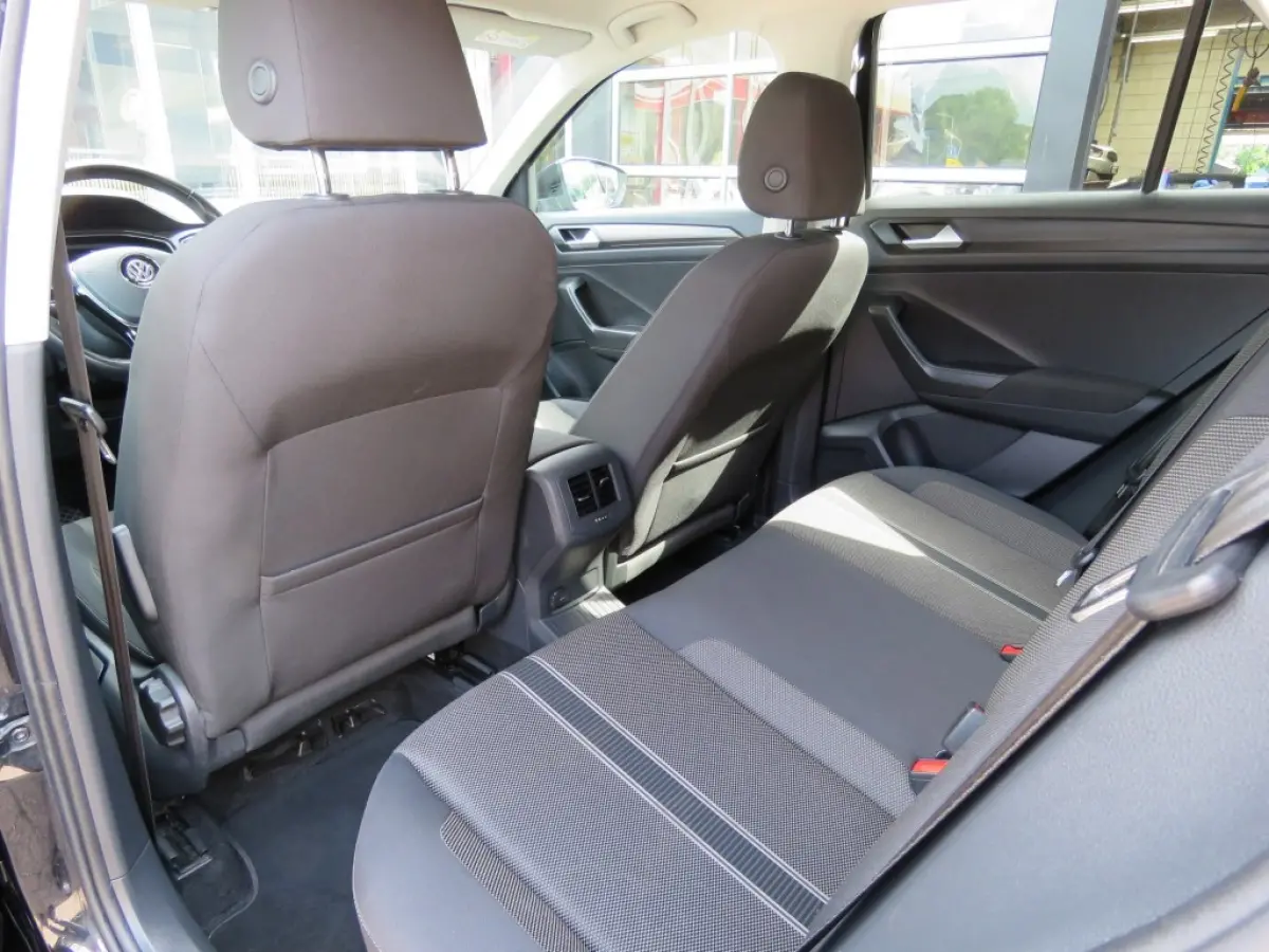 1.0 TSI 115pk STYLE / Digitaal dash. / Led / Elec.achterklep / Camera / 17 Inch / BOVAG garantie