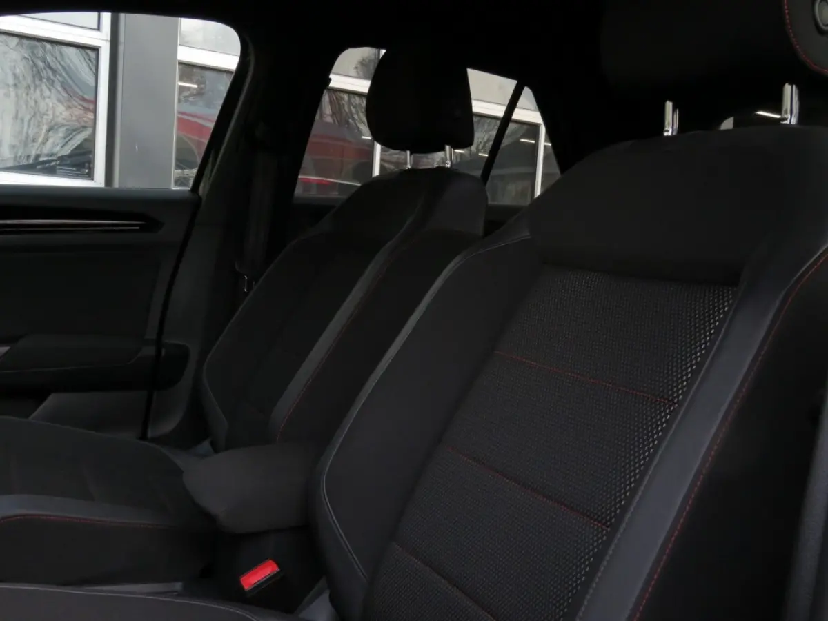 1.5 TSI 150pk SPORT BLACK EDITION / Led / Beats audio / 18 Inch / BOVAG garantie