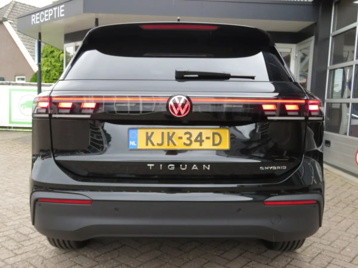1.5 eHybrid 204pk LIFE ED. / Trekhaak / IQ Light / Elec.achterklep / Stuur&stoelverw. / FABRIEKS garantie