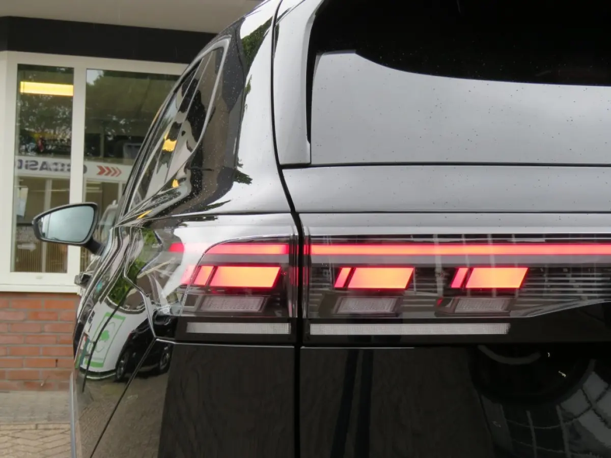 1.5 eHybrid 204pk LIFE ED. / Trekhaak / IQ Light / Elec.achterklep / Stuur&stoelverw. / FABRIEKS garantie