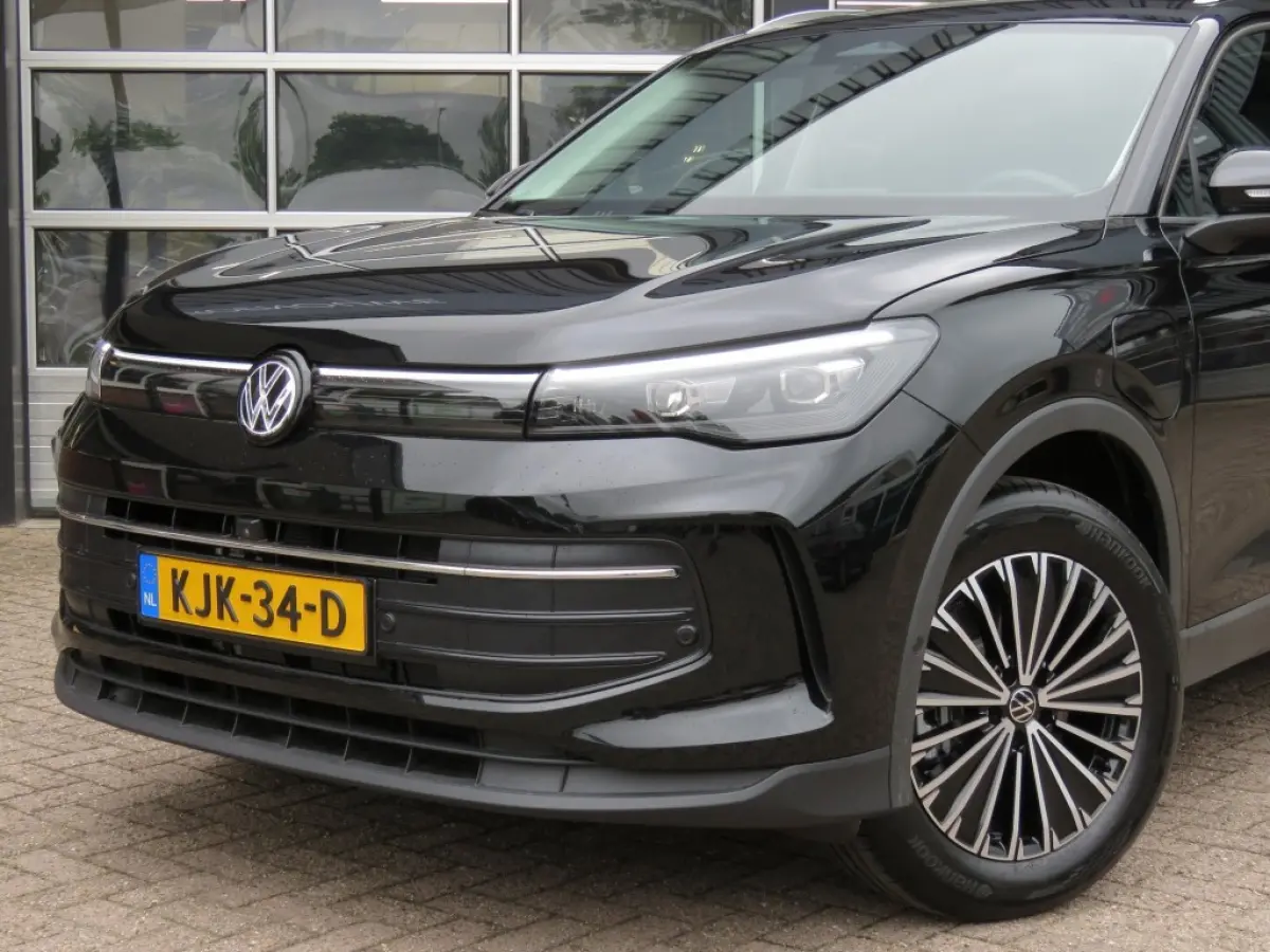 1.5 eHybrid 204pk LIFE ED. / Trekhaak / IQ Light / Elec.achterklep / Stuur&stoelverw. / FABRIEKS garantie