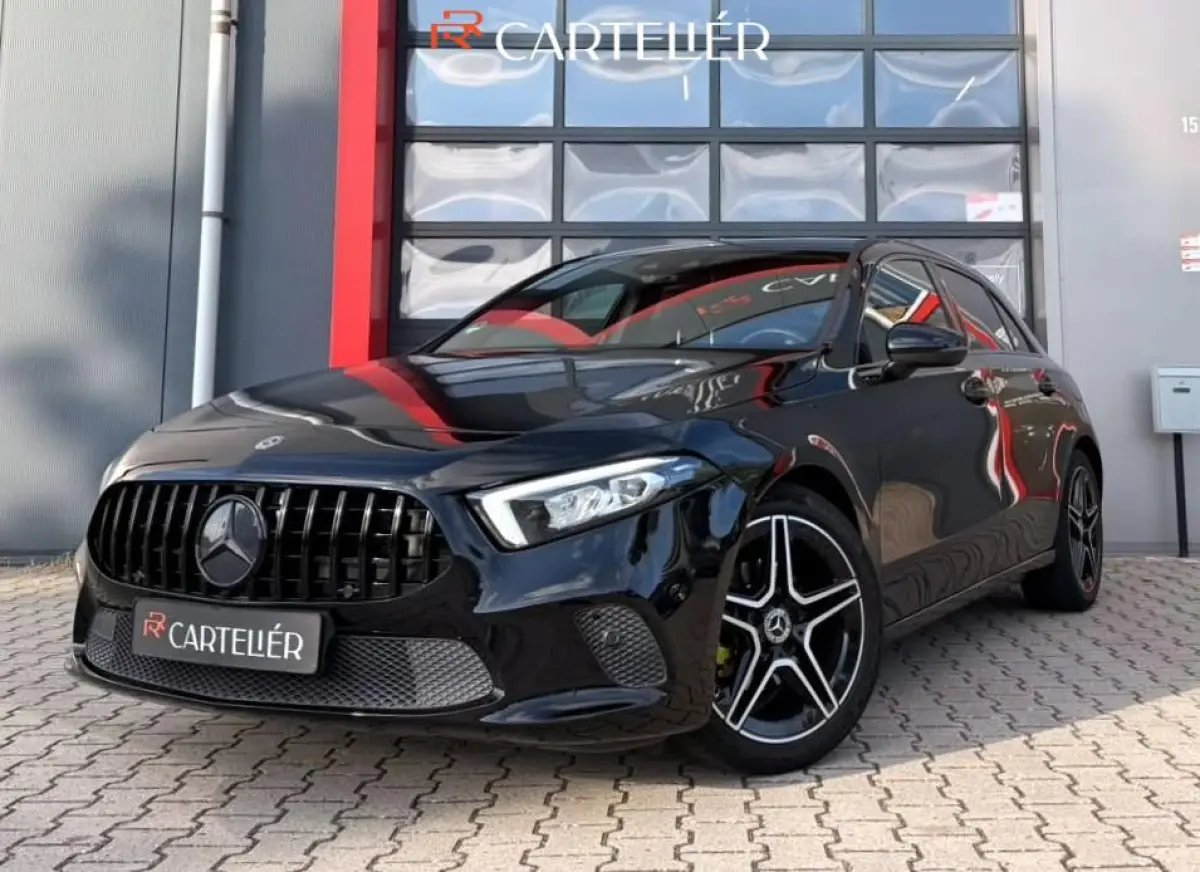 180 Business Solution Facelift AMG Upgrade | Camera | Widescreen | Keyless Go | Dodehoek detectie | Ambilight + | Stoelverwarming | Cruise | Led | Digital Dash | 6 Vers