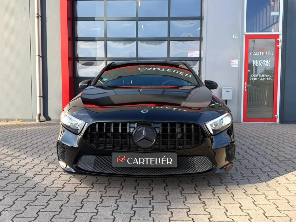 180 Business Solution Facelift AMG Upgrade | Camera | Widescreen | Keyless Go | Dodehoek detectie | Ambilight + | Stoelverwarming | Cruise | Led | Digital Dash | 6 Vers