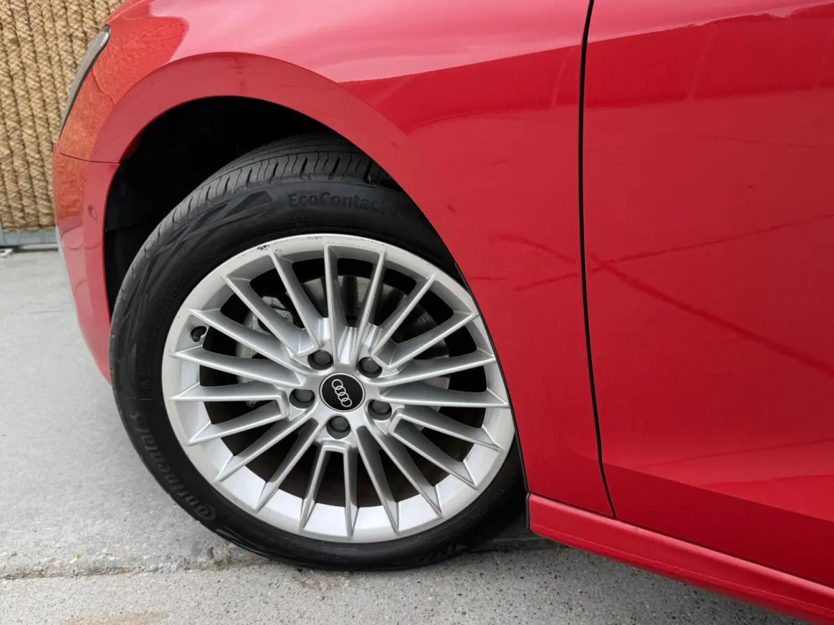 30 TFSI Advanced edition Automaat | Stoelverwarming | Parkeersensoren voor en achter | Climate control | Cruise control adaptief | Tangorood Metallic | Achteruitrijcamera