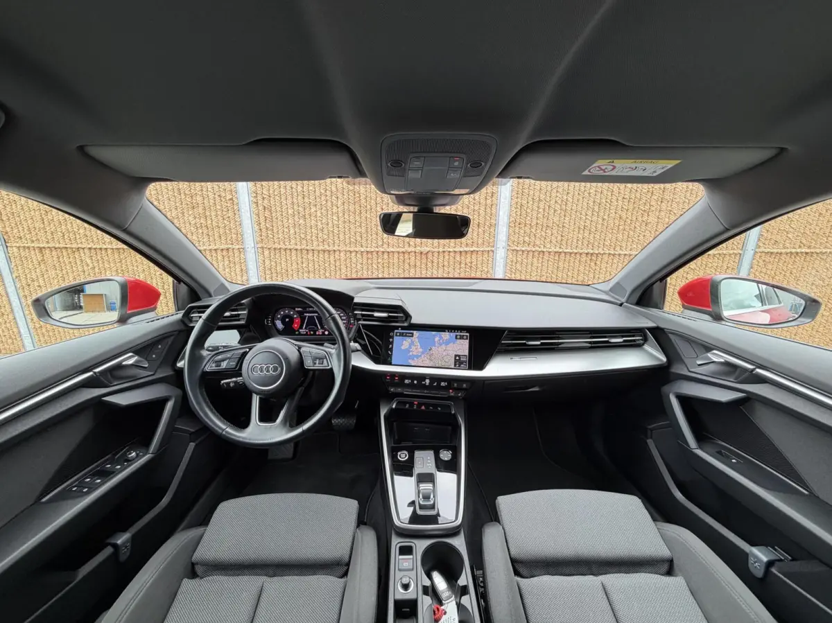 30 TFSI Advanced edition Automaat | Stoelverwarming | Parkeersensoren voor en achter | Climate control | Cruise control adaptief | Tangorood Metallic | Achteruitrijcamera
